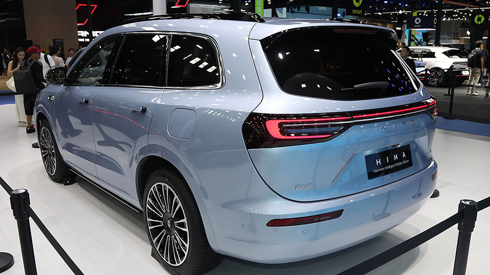 充电15分钟，续航120公里，华为全液冷超充助力增程将反超插混？(图2)