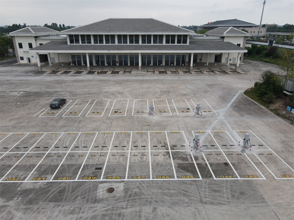 犍为寿保华为充电站(图2)